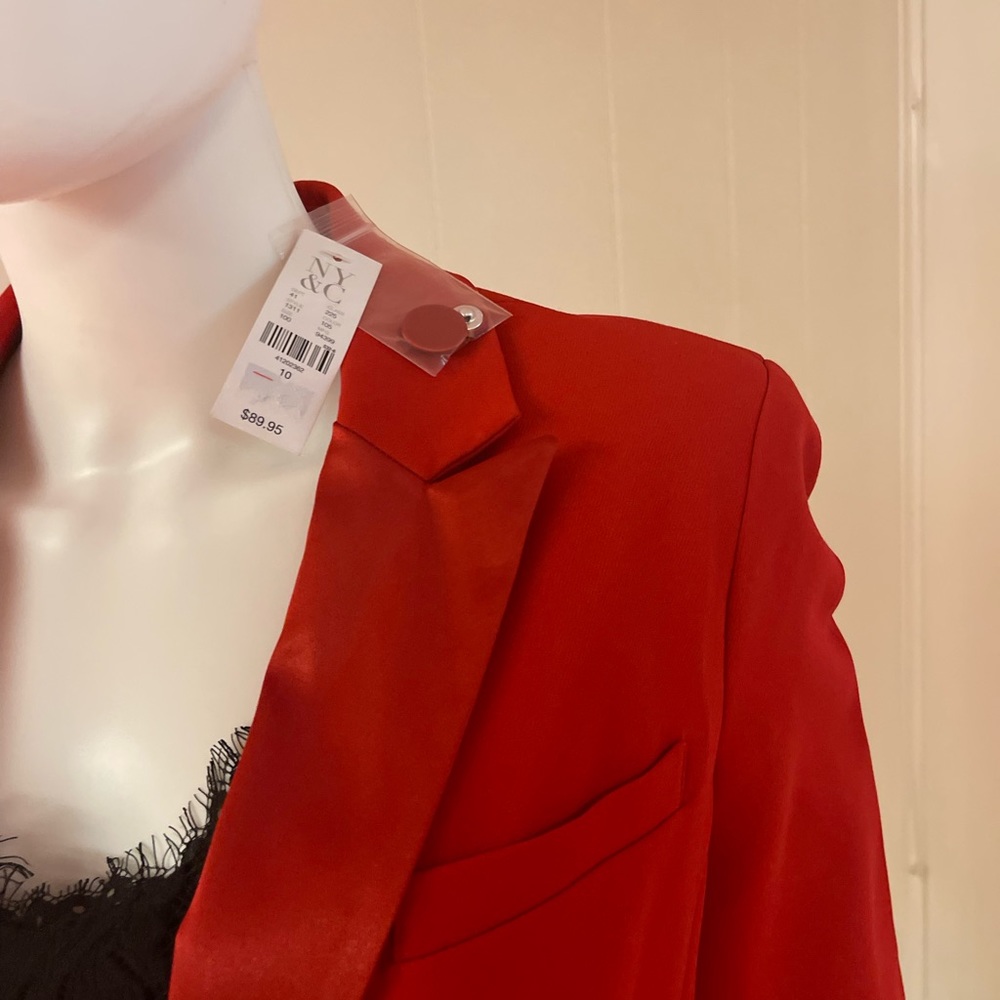 New York & Company Red Satin Lapel Tuxedo Blazer Jacket Size 10 - Picture 6 of 7